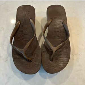 Havaianas Women’s Brown Wedge Flip-Flop Sandals